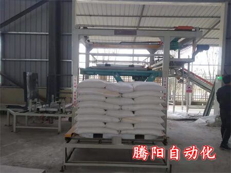 砂漿整條生產(chǎn)線只需要一個包裝工碼垛工作交給高位碼垛機(jī)